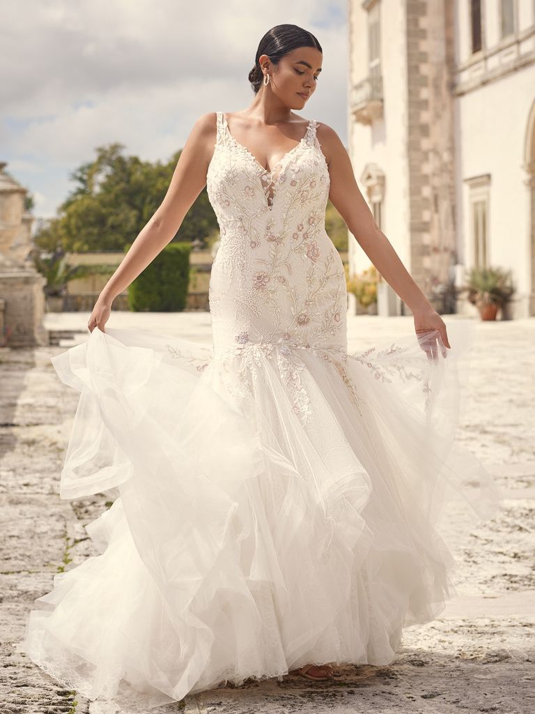 Style and Joy Bridal and Suit Boutique-Image-9