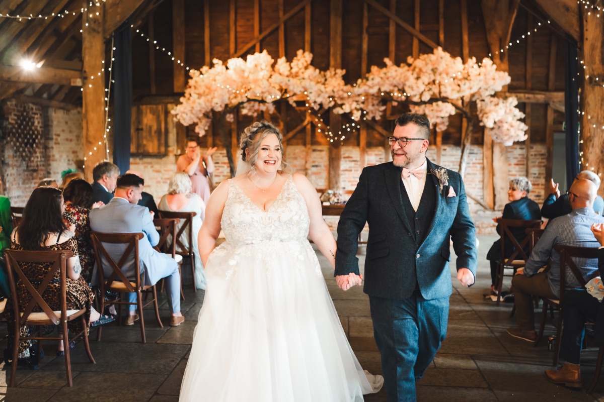 Chloe & James | Red Barn King's Lynn Wedding Photos | Norfolk Wedding Photographer