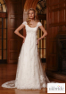 bayeaux-opulence-2014-weddingdress.jpg