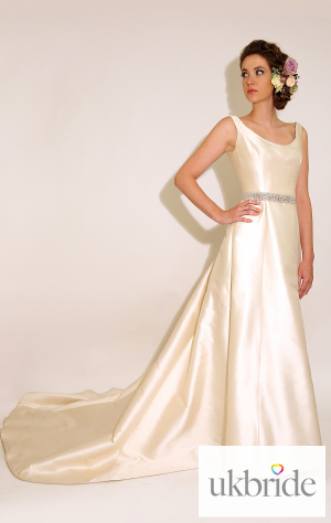 Catherine Walker Wedding Dresses - 115679~1 - p1 of 1