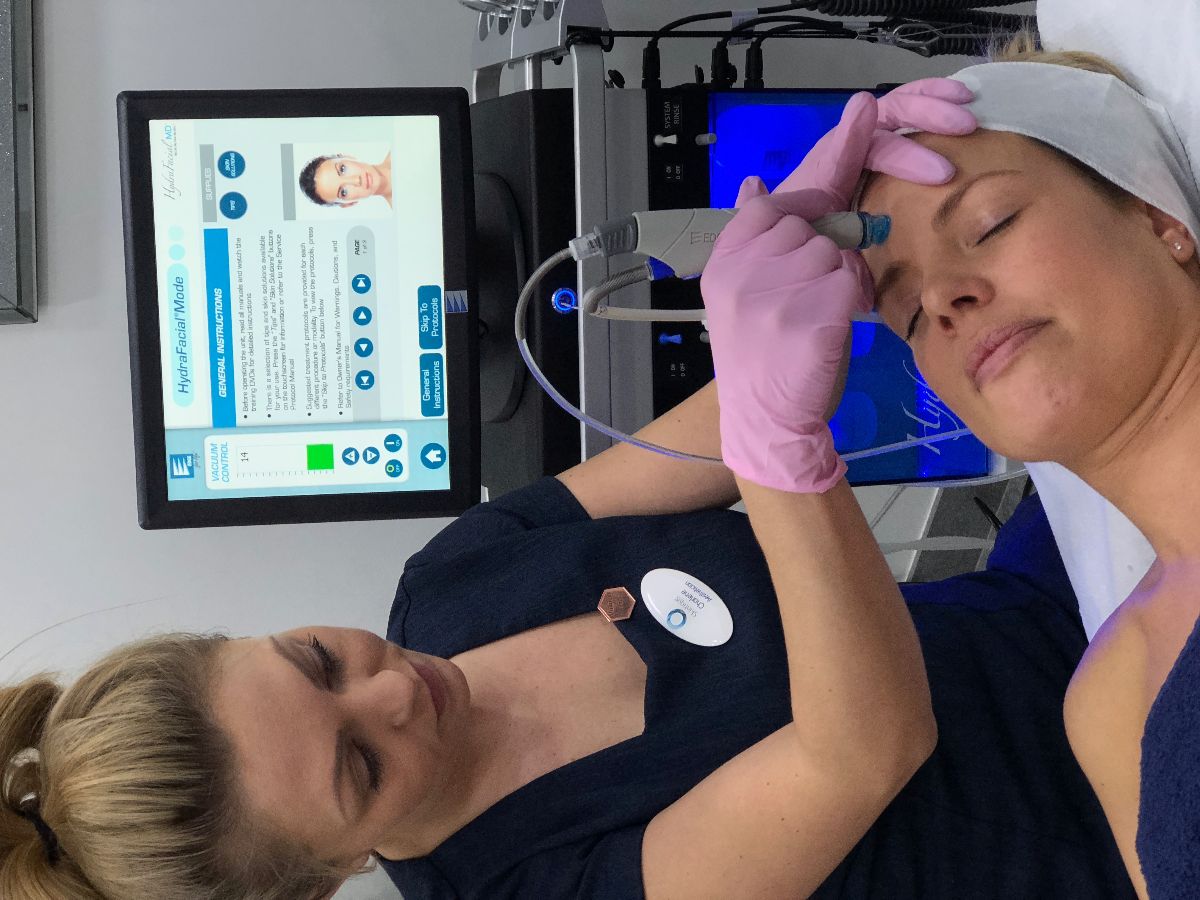 Skintique Clinic-Image-2