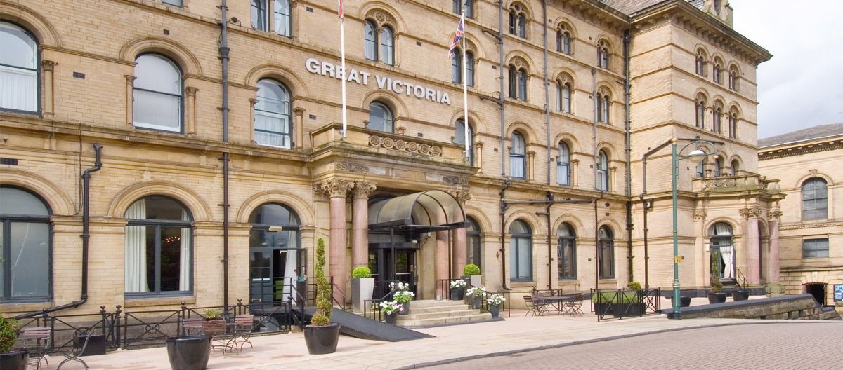 Wedding Venue In Bradford Great Victoria Hotel UKbride   Cbdf9bf69d3212d636feaf98e5756c56 