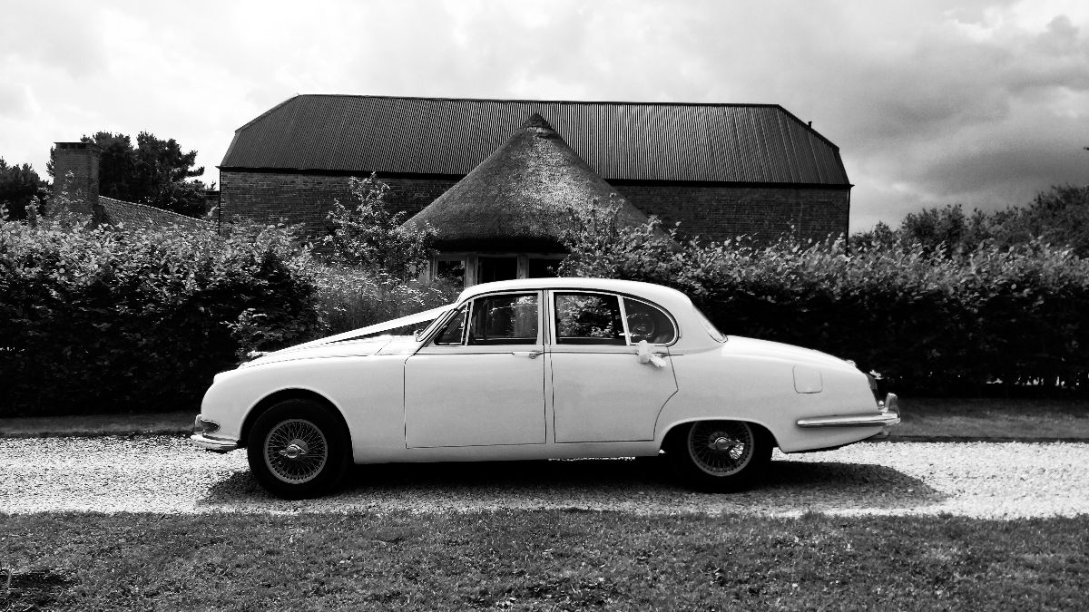 Abbey wedding cars-Image-2