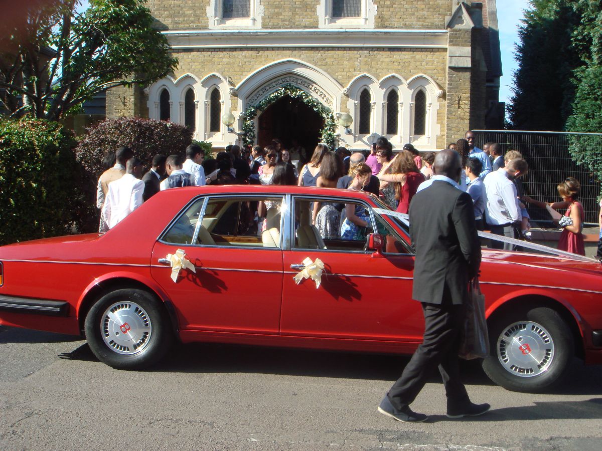 Lady R Wedding & Chauffeur Hire Ltd-Image-10
