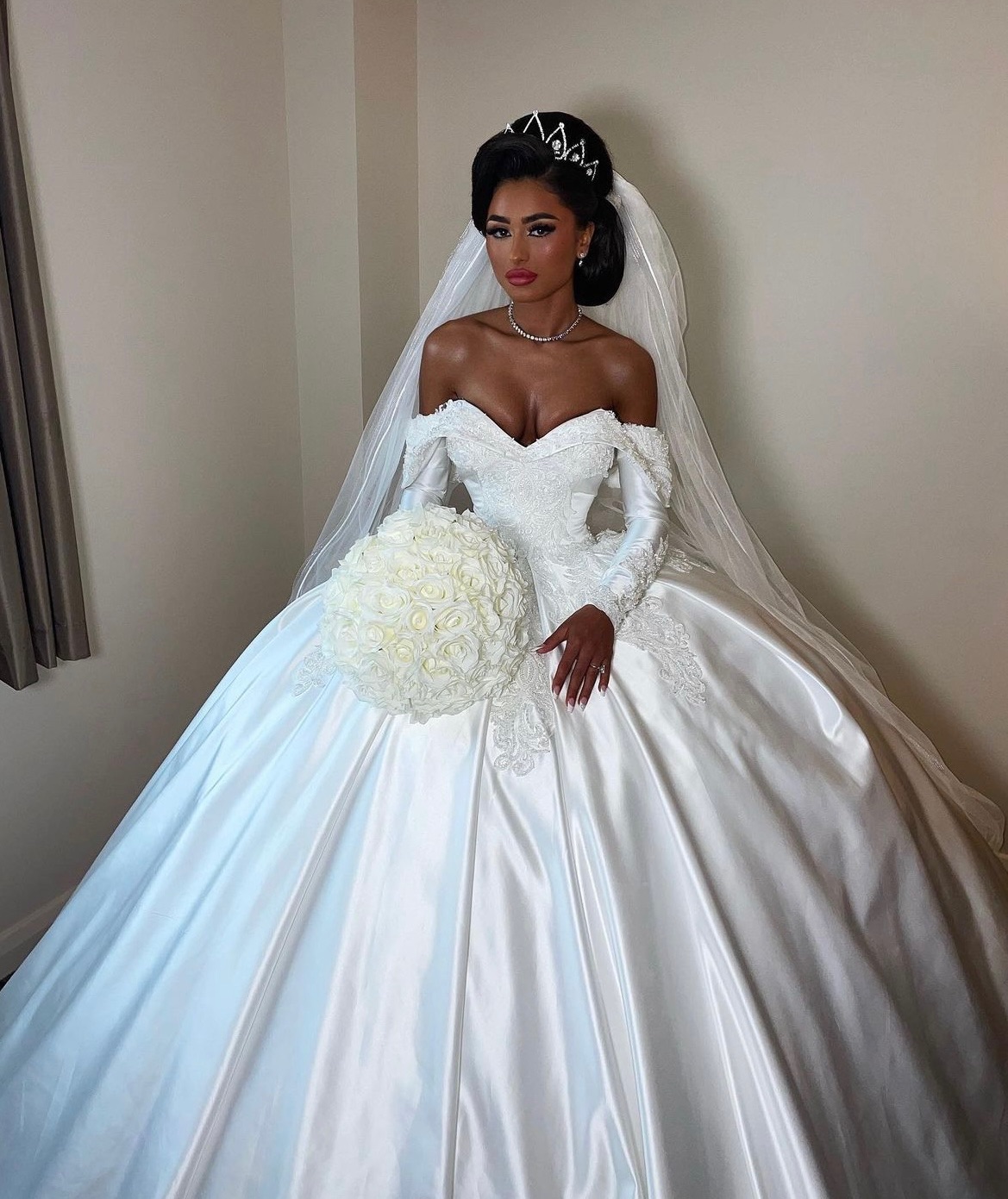 D'Amore Bridal & Evening Wear-Image-1