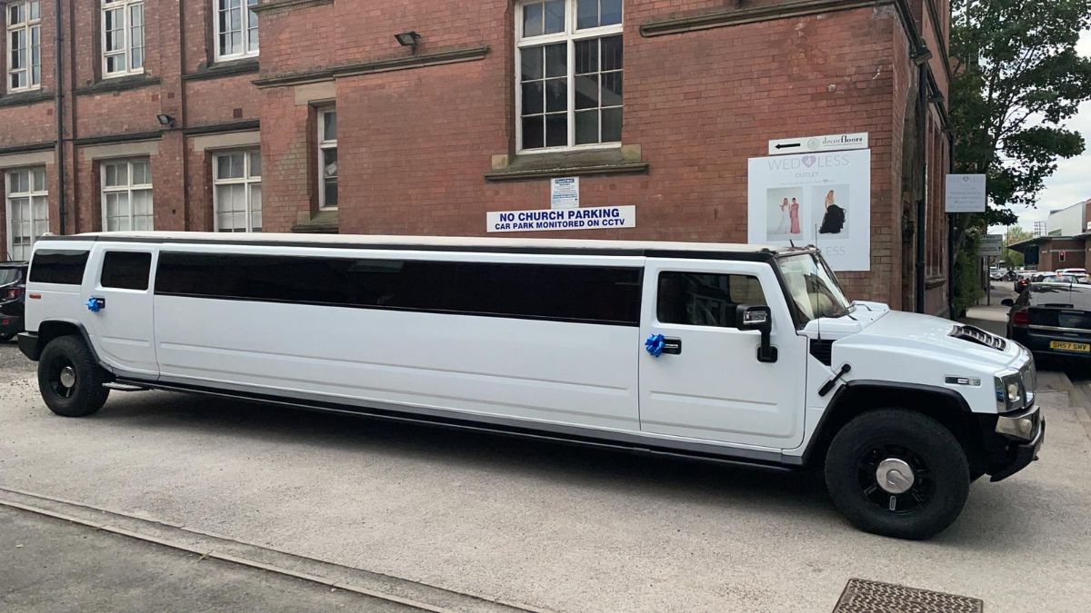 Moments Wedding Car Hire and Limousines-Image-17