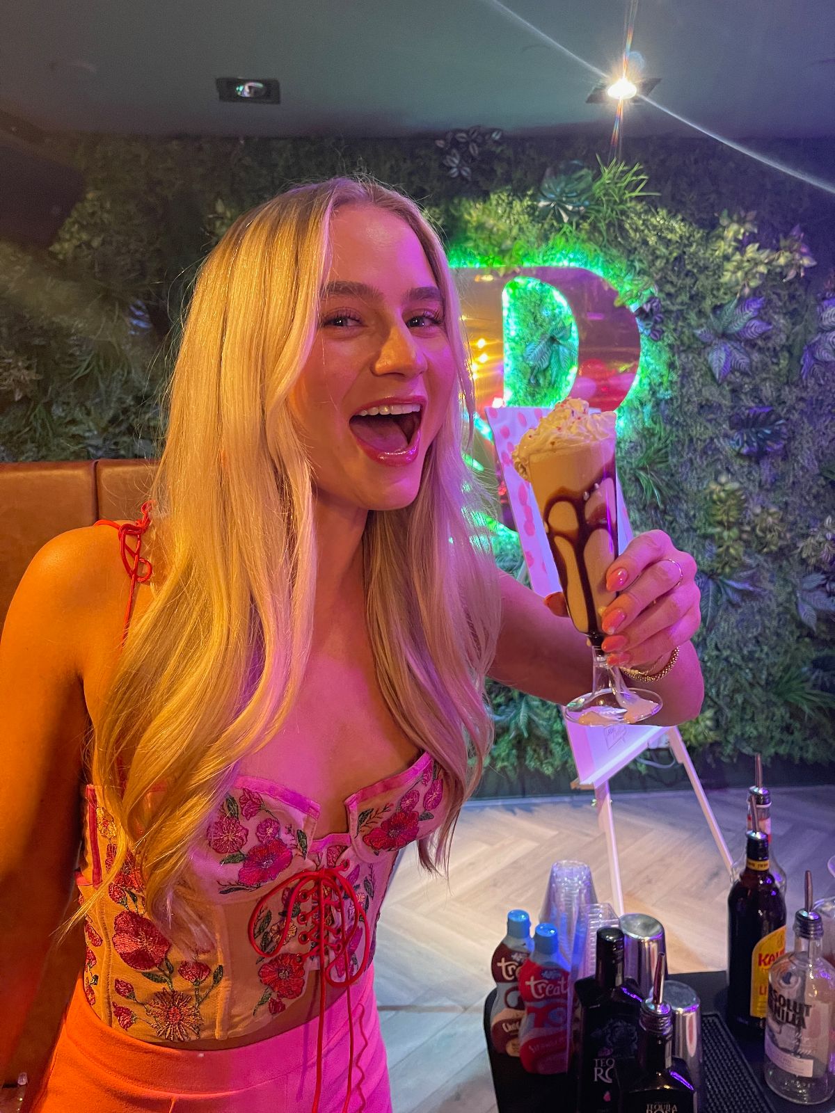 Mixed Colours Cocktail Bars-Image-4