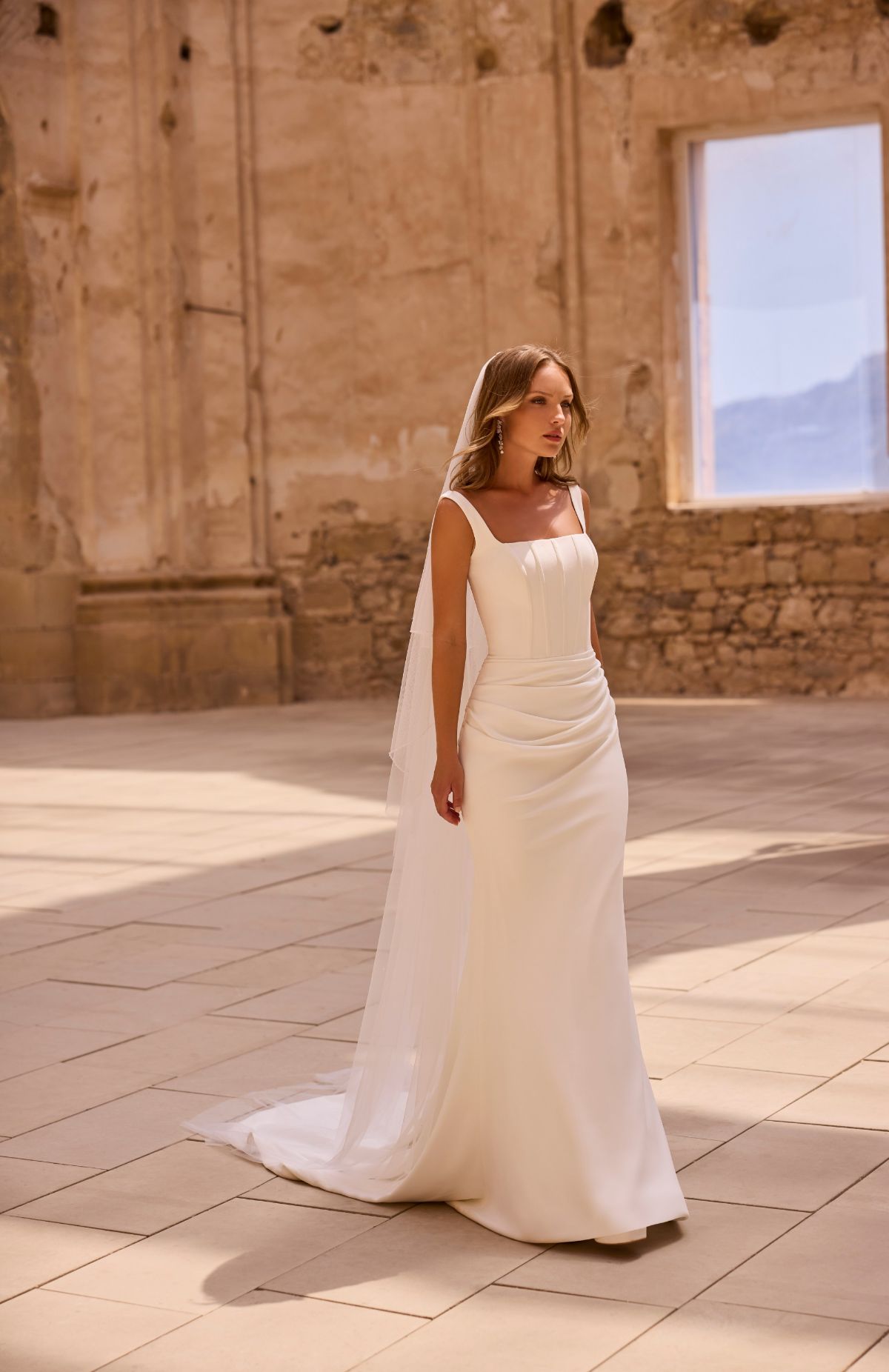 Aisle Of White-Image-1