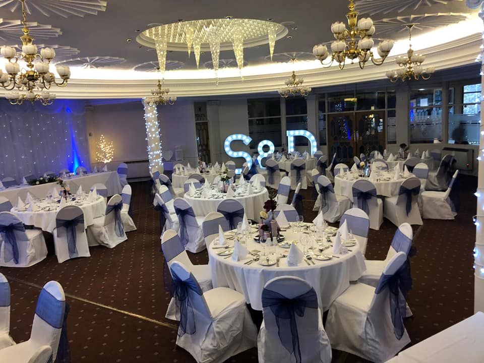 Our Corinthian Ballroom all set up ready for the wedding breakfast! 