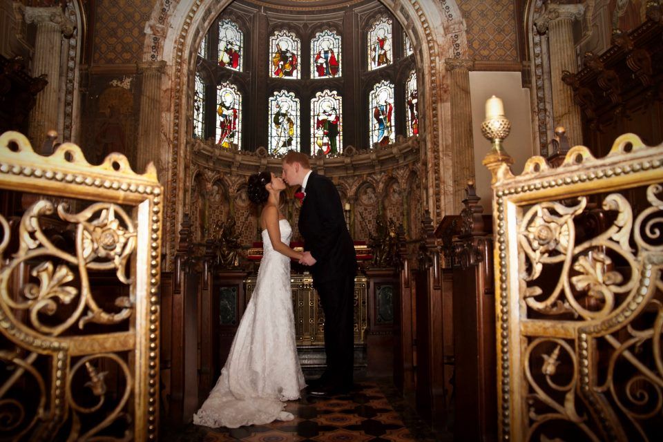 Jia and Lee renewing their vows in the Crewe Hall chapel